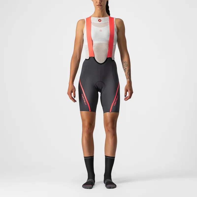 Castelli Velocissima 3 Women's Bib Shorts - Dark Grey/Brilliant Pink 5 Castelli Velocissima 3 Women's Bib Shorts - Dark Grey/Brilliant Pink - Image 3