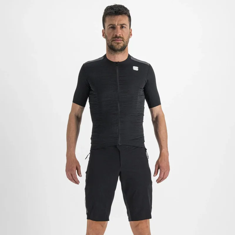 Sportful Supergiara Men's Overshorts - Black 3 Sportful Supergiara Men's Overshorts - Black
