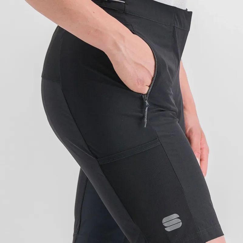 Sportful Supergiara Women's Overshorts - Black 4 Sportful Supergiara Women's Overshorts - Black - Image 2